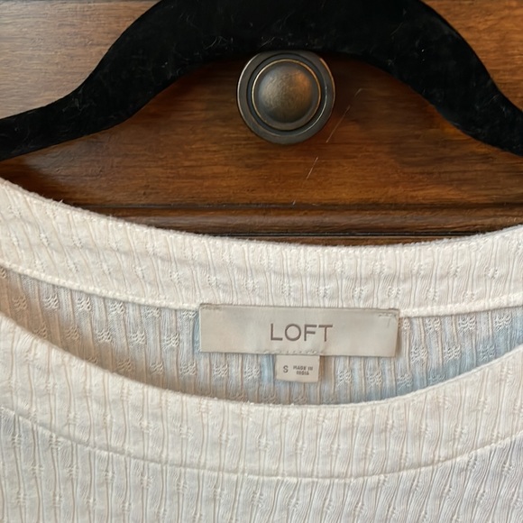 Cute Loft top in EUC. - Picture 2 of 4